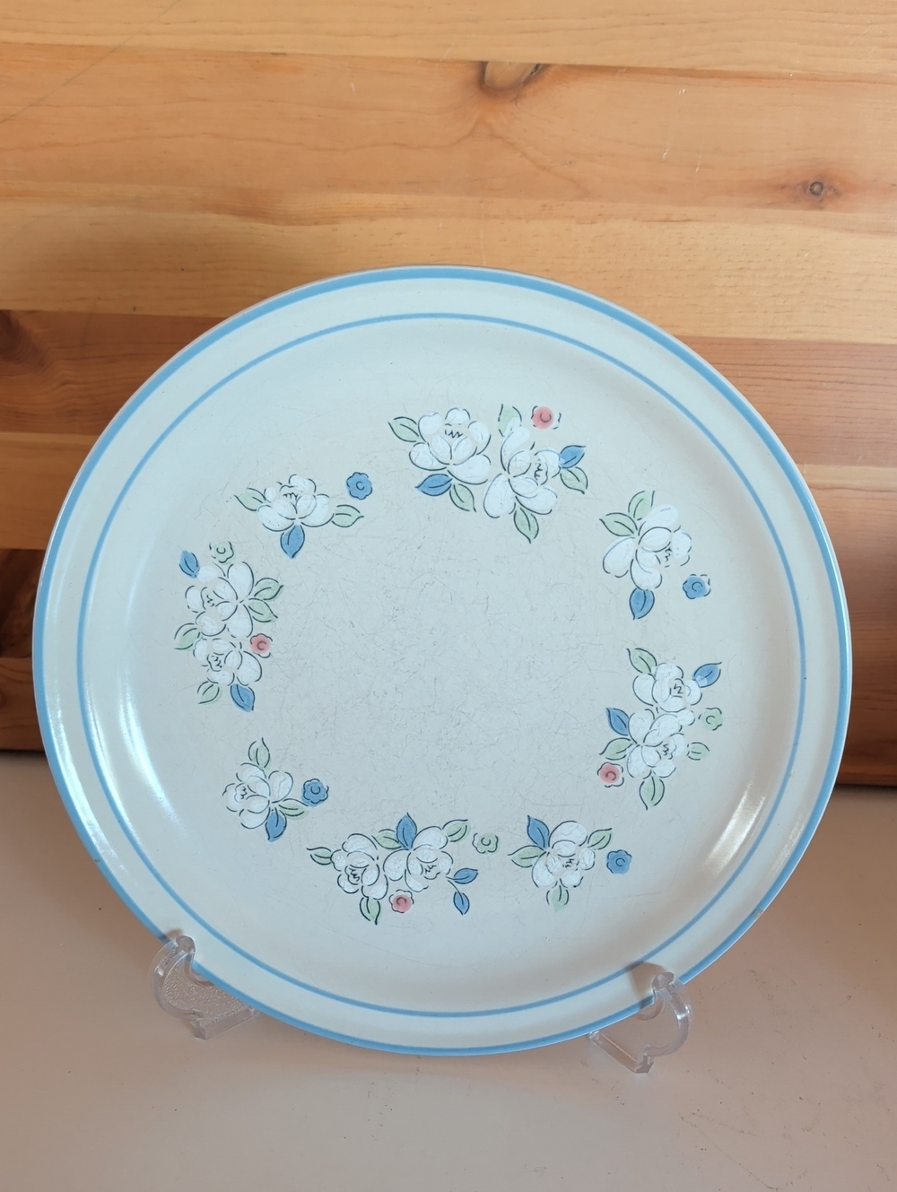 VTG. Hearthside Stoneware, In The Chantilly Fleur De Lune Dinner Plate. Japan